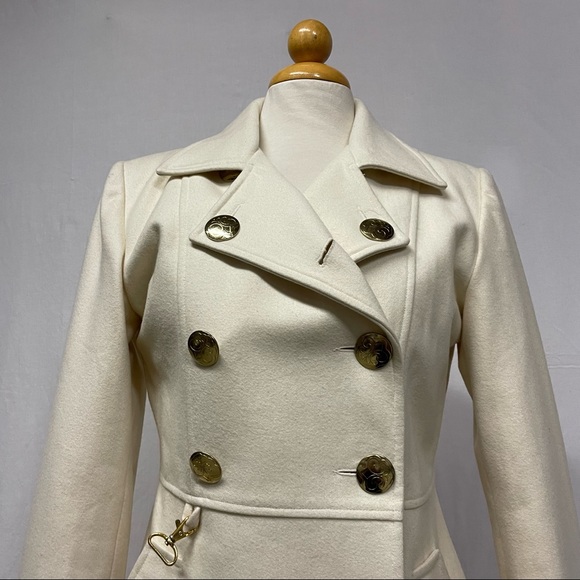 Beyonce Dereon Wool Pea Coat. - Picture 4 of 16